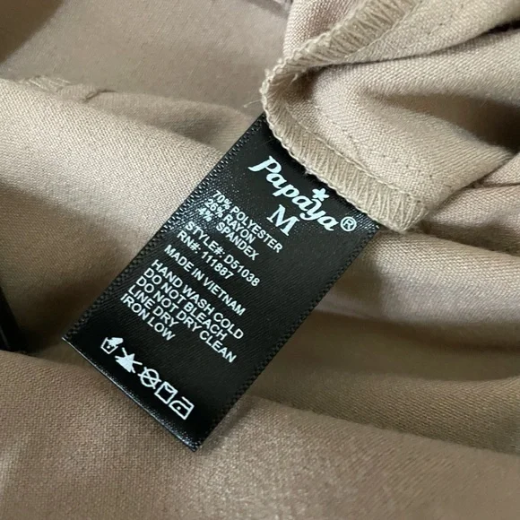 🍭3/$10 Papaya Women’s Blazer : Size Med : Tan - Picture 6 of 8